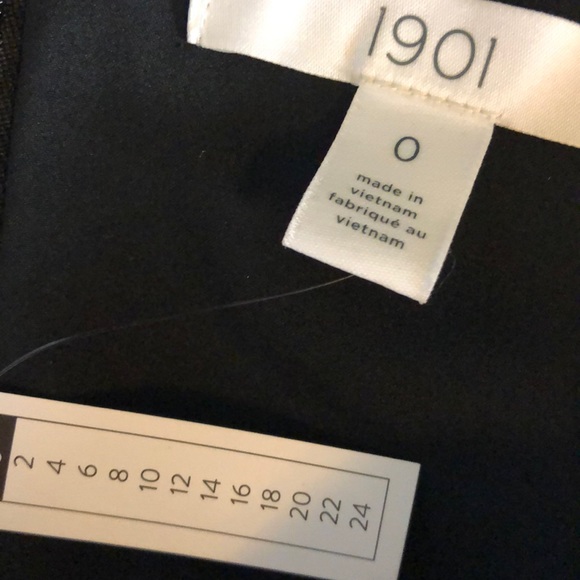 1901 Dress 0 - Picture 7 of 8